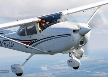 Air2Air — Cessna 182 S